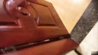 乱伦偷情，姐姐不在家，姐夫竟然用钱勾引小姨子做爱