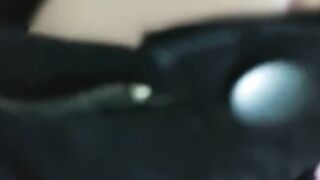 真实舅侄乱伦 真实禽兽叔叔去哥哥家用钱利诱侄女