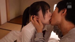 MIDV-459 [中文字幕]  痴漢的手指摳穴實在太對胃口…無法出聲牽絲般愛液滿出來沉淪之中的我 石川澪