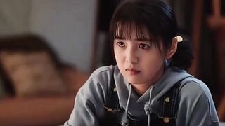 AI魔改短剧 女星大尺度出演电视剧《你是我的荣耀》情色篇