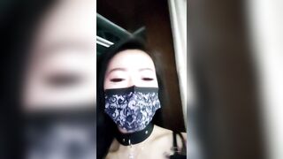 电臀女王来袭【窗前裸舞下篇】顶级美臀蜜桃臀御姐，特写美臀这屁股简直完美，窗边裸舞外面不知道有没人看，厕所假屌爆插小穴